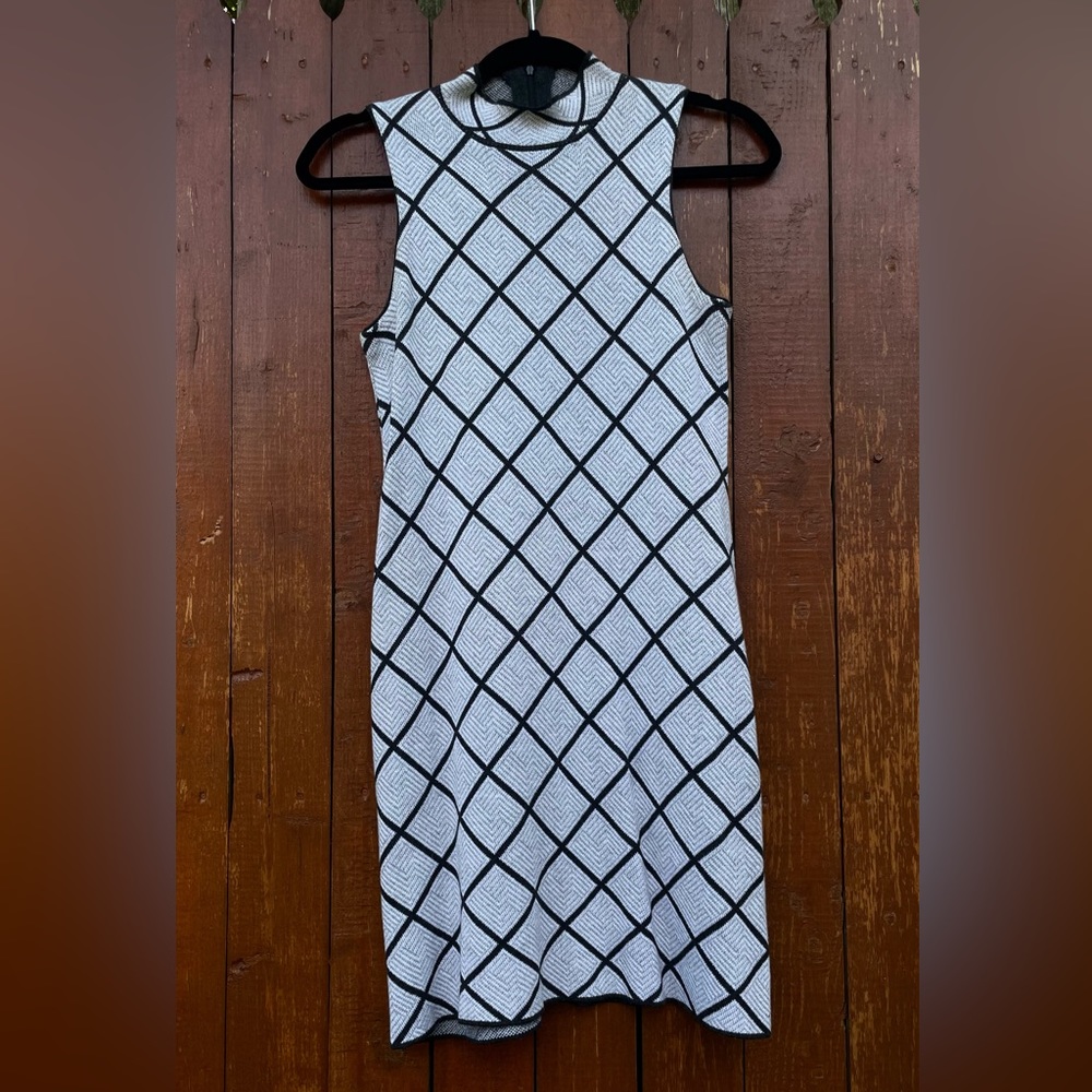 ROMEO + JULIET knit dress